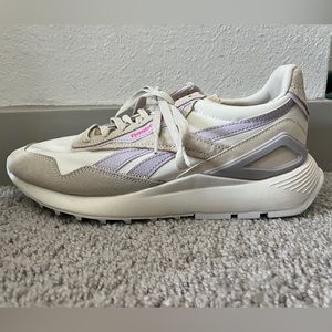 Reebok Tennis Shoes Size 9